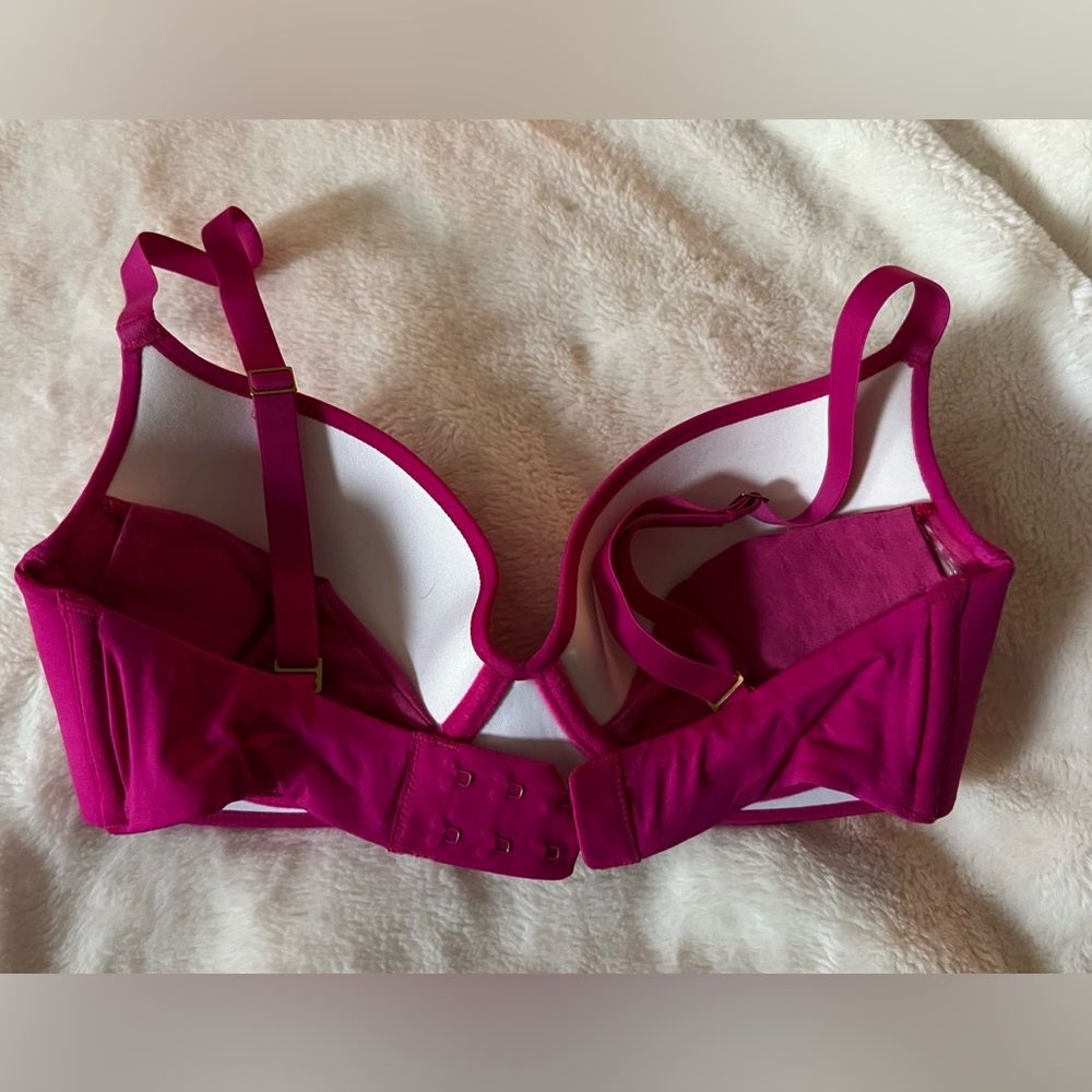 Huit T Shirt Bra 30D - Picture 5 of 11
